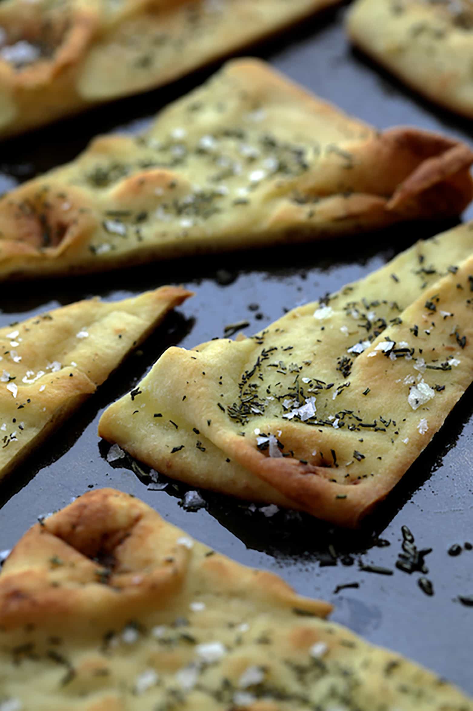 White Bean Artichoke Spread Recipe with Flatbread Chips