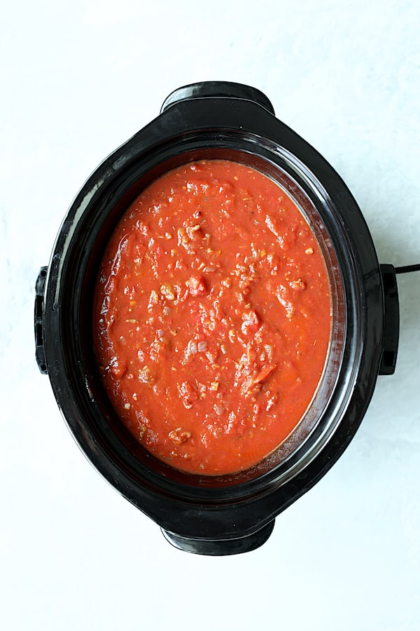 SlowCooker Spicy Sausage and Pepper Ragu