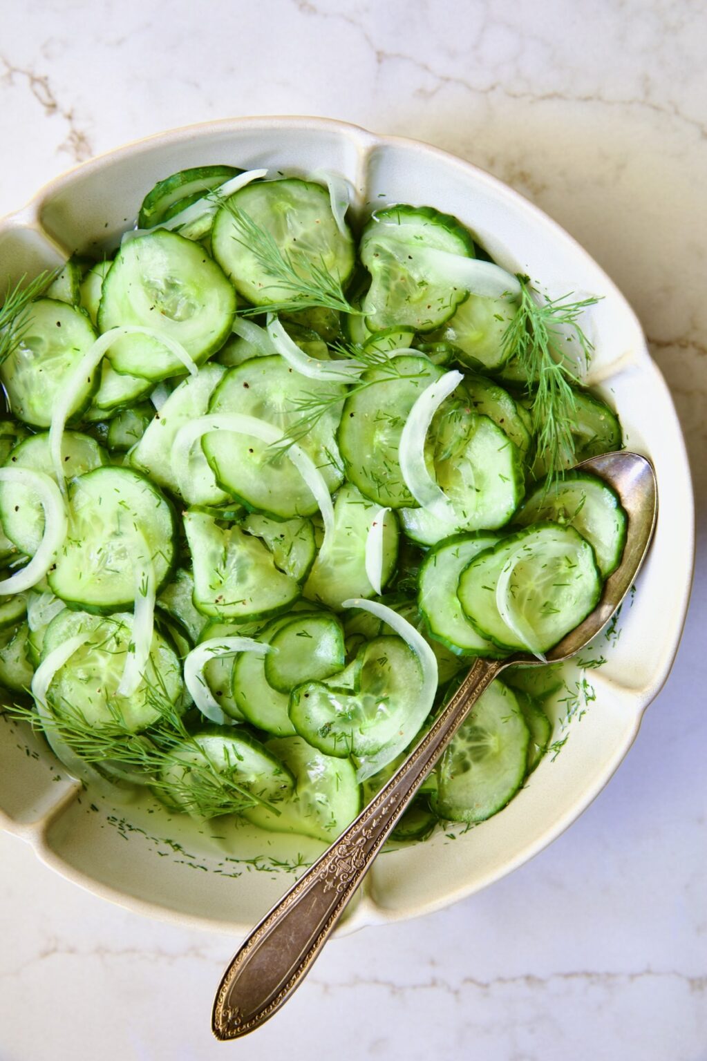 Delicious and Refreshing Cucumber Onion Salad Recipe